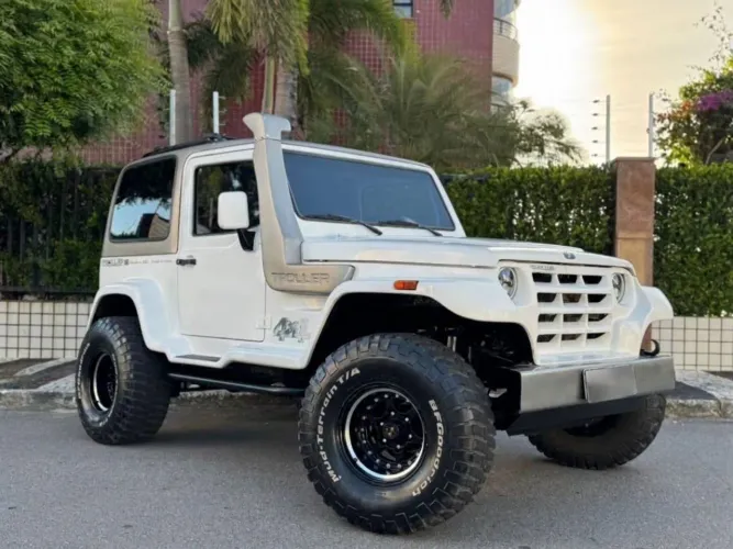 Troller T-4 4X4 3.0 TB Int. Cap. Rígida Diesel 2008