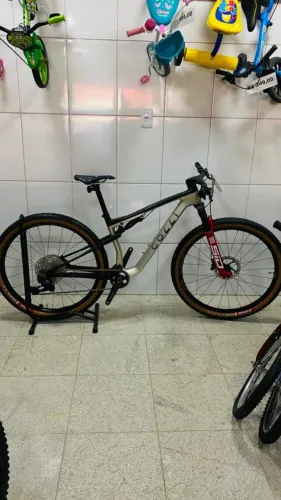 FULL SUSPENSION CARBONO PREMIUM