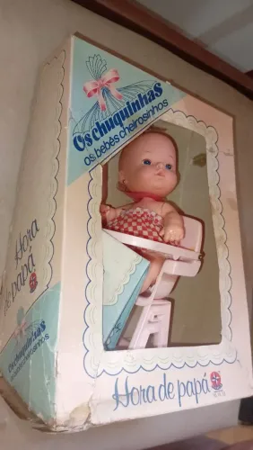 Boneca chuquinha da estrela na caixa