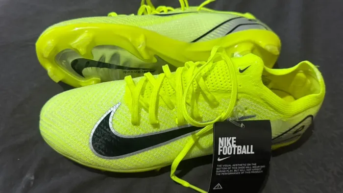 Chuteira Nike