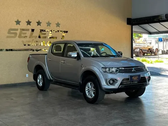 Mitsubishi L200 Triton HPE 3.2 CD TB Int.diesel AUT 2016