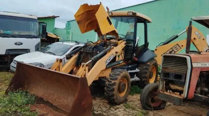 RETROESCAVADEIRA JCB 2013 - (71) 9. * (whatsapp)