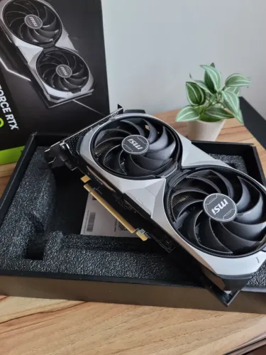 Geforce RTX 4070 12GBs Ventus 2x