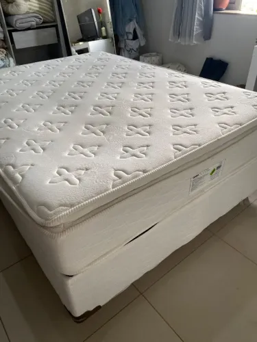 Cama de casal + box casal umaflex Itália 