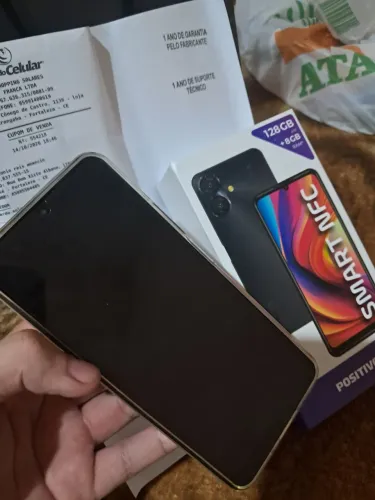 CELULAR POSITIVO 128GB +8RAM, COM NOTA FISCAL CAPINHA E PELICULA. POUCOS DIAS DE USO