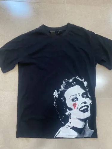 camiseta vlone x marilyn monroe vampire preta - tam g