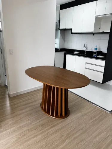 Mesa de Jantar Orgânica