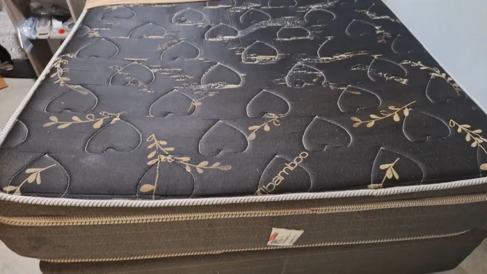 Cama , central , cristaleira