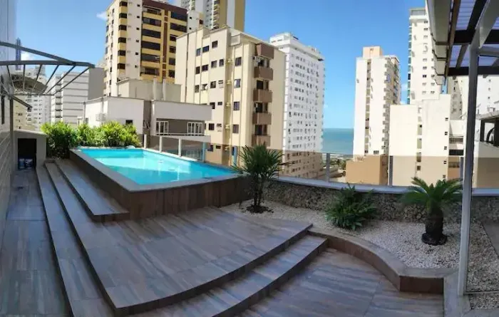 Apartamento   Diferenciado  03   Dormitórios Mobiliado Quadra  Mar  - Balneário Camboriú -