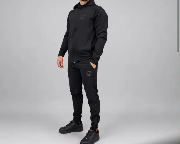 AGASALHO NIKE AIR SLIM PRETO