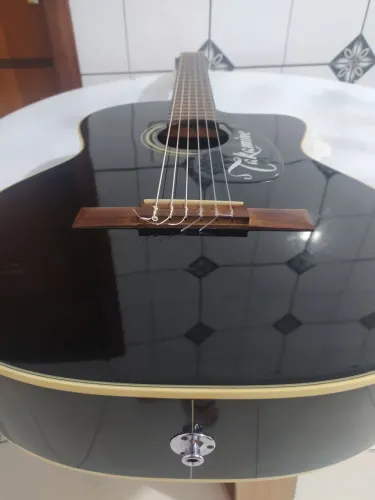 Violão Takamine