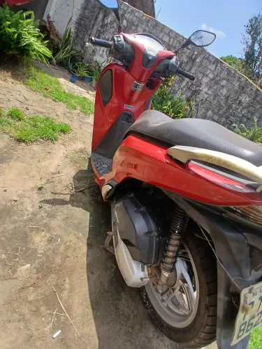 Moto a venda