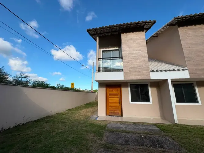 Duplex para venda possui 71 metros quadrados com 2 quartos em Barroco (Itaipuaçu) - Maricá