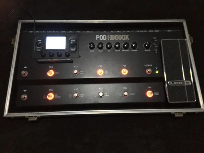 Pedaleira para Guitarra Line 6 Pod hd500x - Completa com Fonte Original e Hard Case