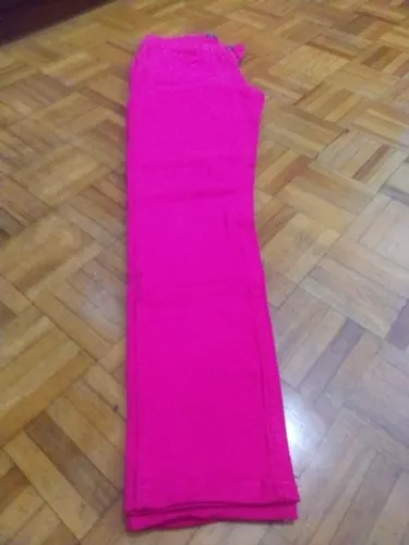 Calça jeans rosa
