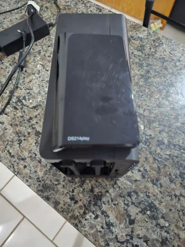 Synology DiskStation DS214play + HD 4TB(2x2TB)
