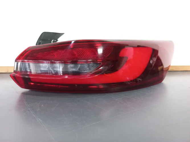 Lanterna Traseira Fiat Fastback 2021 2022 2023 2024 Original