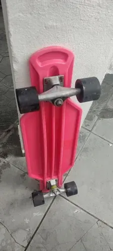 Skate longo e shape em poliuretano /  muito bom de rolagem