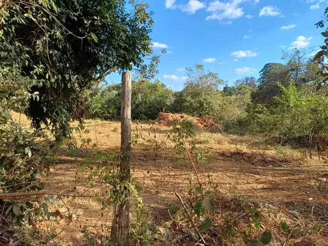 Terreno de 1800 m² em Funilândia 