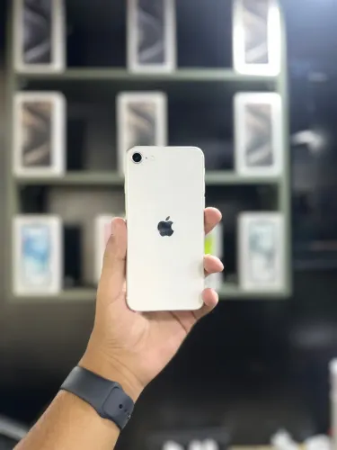 iPhone SE 3 64 gb 