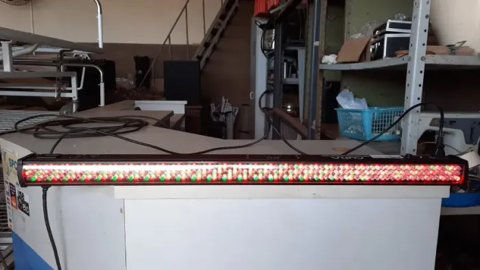 Ribalta dmx 252 led 1,00 m Led Teklinear Strip Bar funcionando 100%
