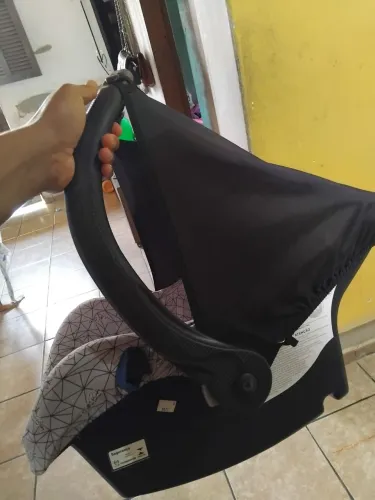 Bebê Conforto com Proteção Solar