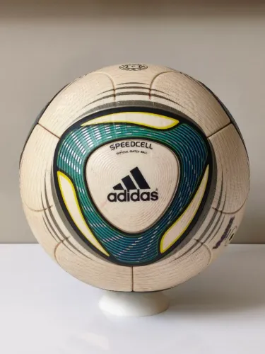 Bola Adidas Speedcell 2011 OMB