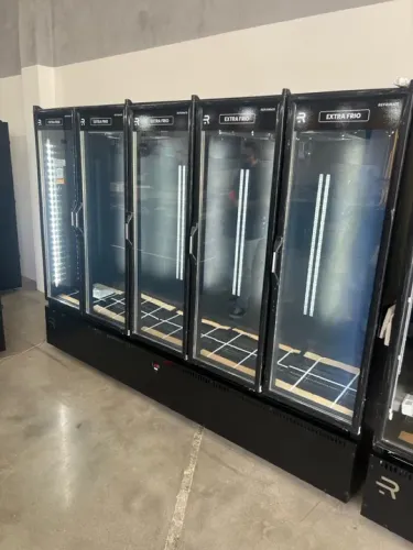 Cervejeira expositora 5 portas -5 a +3c - pronta entrega 