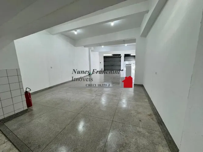 Galpão Comercial para Locação em Vila Pirituba, São Paulo-SP: 1 Sala, 1 Banheiro, 120m² de