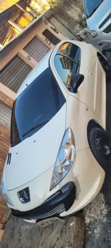 Peugeot 207 XR 1.4 Flex 8V 5P 2011