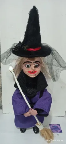 Bruxa Decorativa - Halloween comprimento 52cm