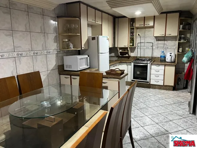 Casa com piscina a venda no bairro Jardim São Roberto por apenas R$ 500.000,00
