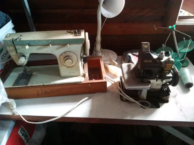 vendo maquina singer e maquina overloque usadas funcionando perfeitamente