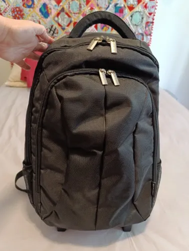 Mochila Executiva com rodas Multilaser 