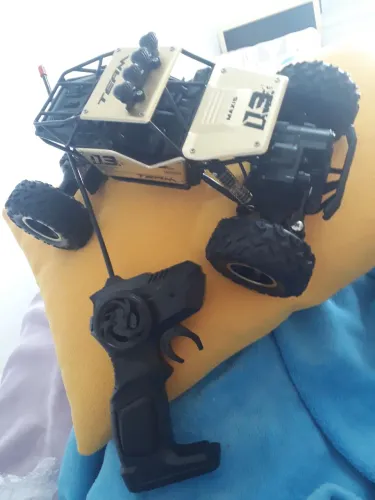 Carro off Road  4x4 coyote de controle remoto. 