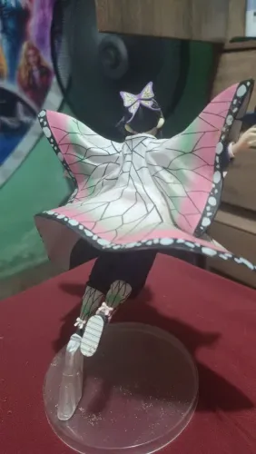 Boneco de ação da personagem Shinobu
