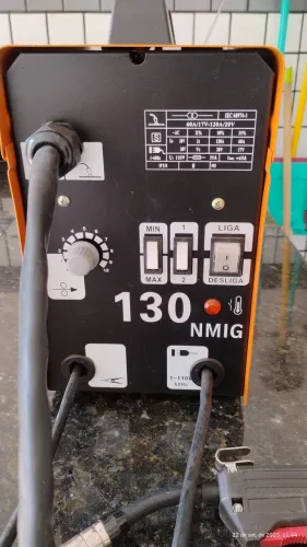 Máquina de solda com arame sem gás Nagano.
