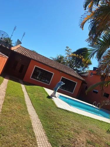 Rio das Ostras a 400 mts da praia do bosque, vendo casa , 420 mts , piscina, área gourmet.