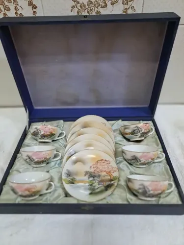Jogo de Café Japonês em Porcelana.  Colecionadores!!!