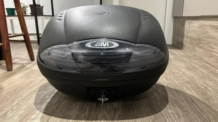 bauleto givi 45 litros monoshock com suporte