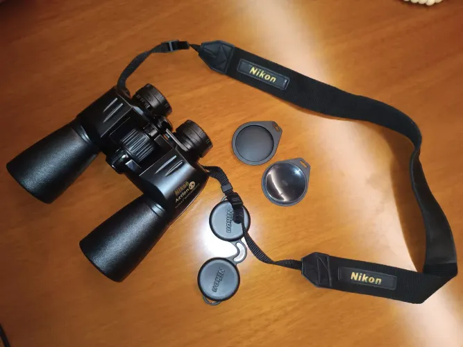VENDO BINOCULO ACTION 10X50 EX NOVO. 
