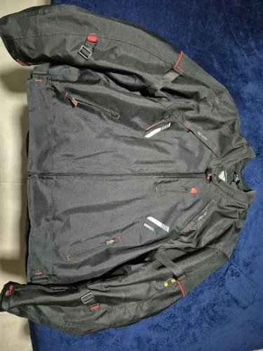 JAQUETA MOTOCICLISTA GPTECH.