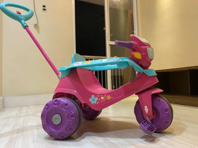 Triciclo velotrol Infantil: Velo Baby Bandeirante