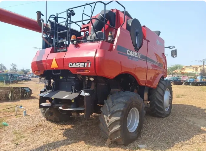 Colheitadeira Case 8230 Extreme ano 2018 com apenas 2.000 horas, no MT