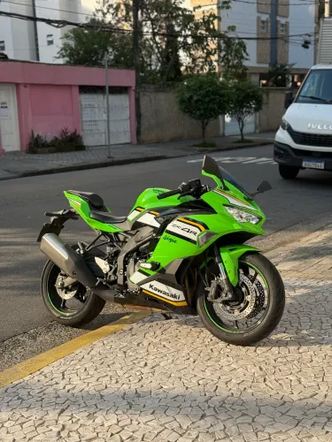 ナリカワリ 4 ナリカワリ 4 2025 Kawasaki Ninja ZX-4RR KRT Edition ABS