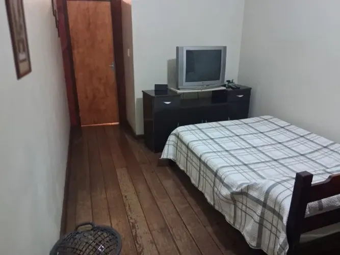 Aluga-se Kitnet I Quartos Para Alugar