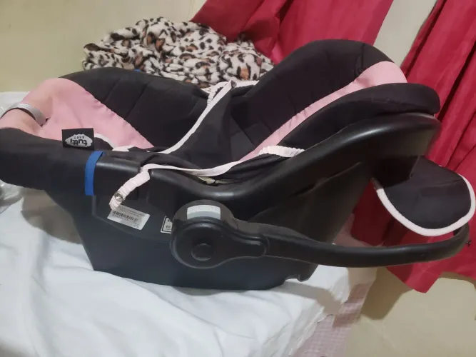 Cadeirinha de Bebê para Carro - Conforto e Segurança