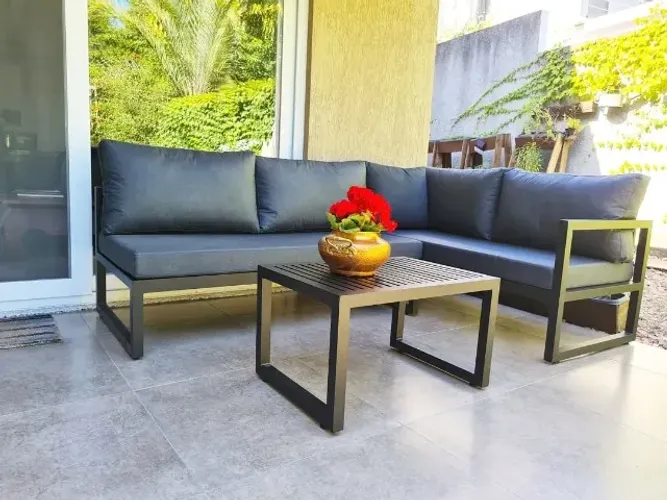 SOFÁ EM L PARA ÁREA EXTERNA - VARANDA, JARDIM OU PISCINA