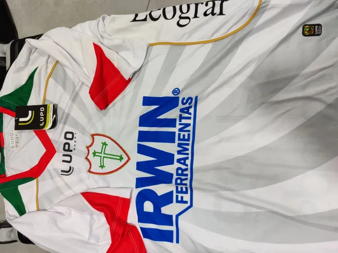 Camisa Portuguesa NA ETIQUETA