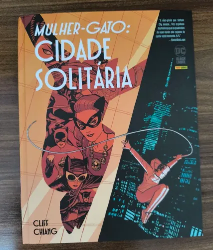 Mulher-Gato: Cidade Solitária - HQ